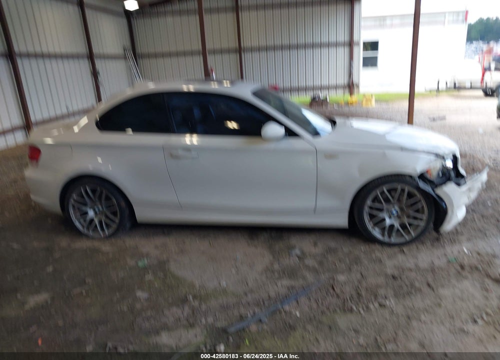 2009 BMW 1 SERIES VIN: WBAUP73599VK75814
