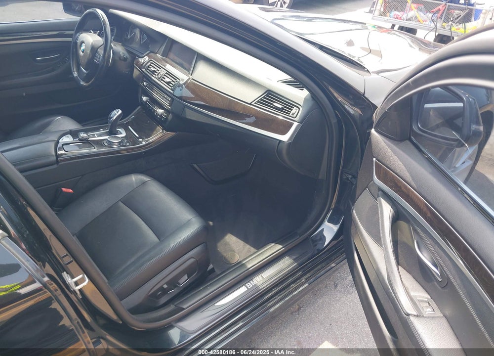 2016 BMW 535I XDRIVE VIN: WBA5B3C58GG260198