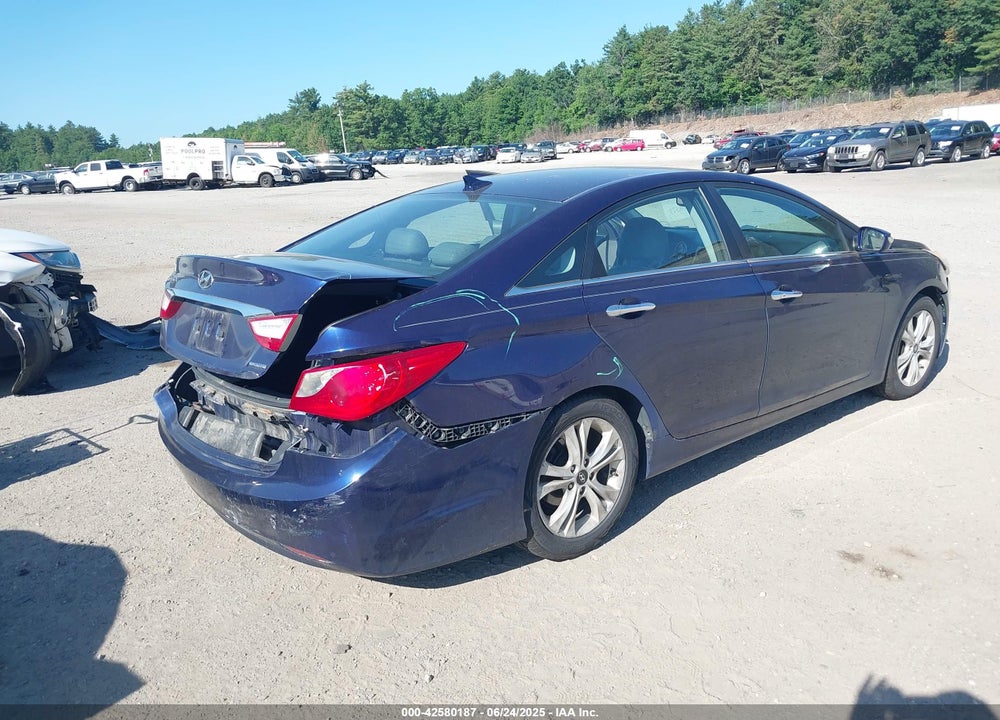 2011 HYUNDAI SONATA VIN: 5NPEC4AC4BH075819