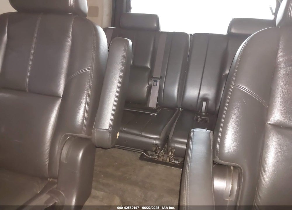 2007 CHEVROLET TAHOE LTZ VIN: 1GNFK13087R105226
