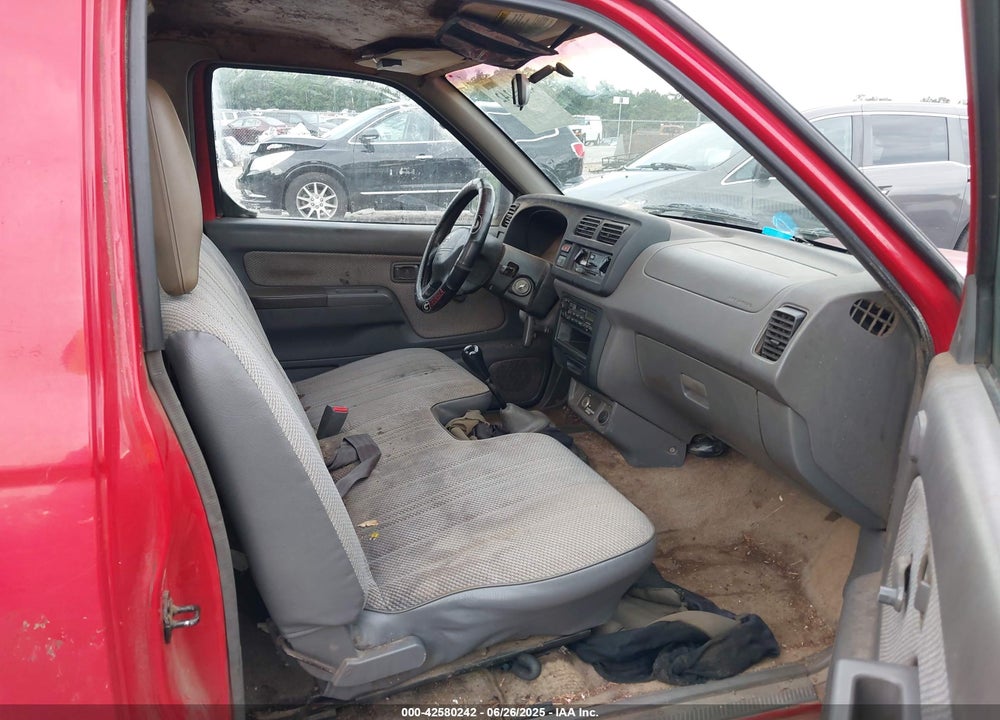 1999 NISSAN FRONTIER XE VIN: 1N6DD21S8XC324434