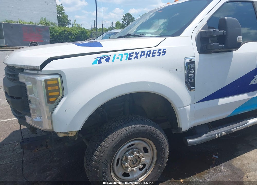2019 FORD F-350 XL VIN: 1FT8W3B68KEF37774