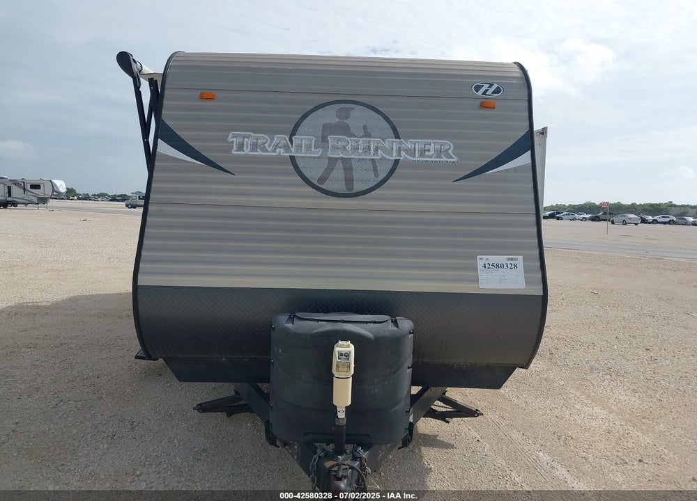 2015 TRAIL RUNNER 25 RL VIN: 5SFEB292XFE285041