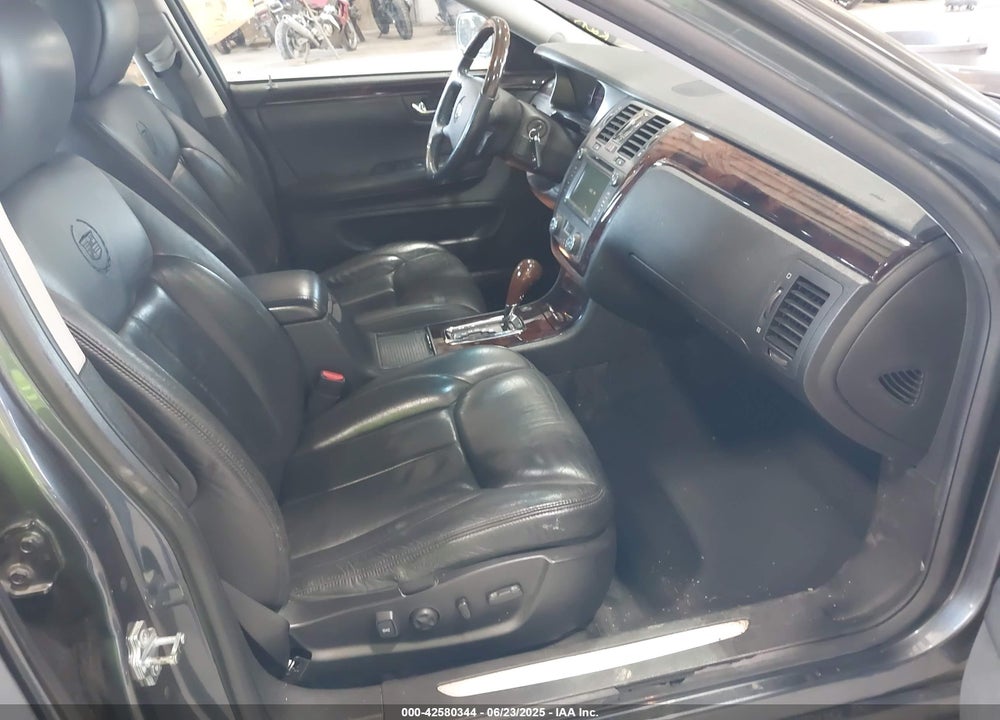 2011 CADILLAC DTS PREMIUM COLLECTION VIN: 1G6KH5E68BU134202