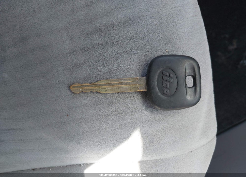 2010 TOYOTA COROLLA VIN: JTDBU4EE9A9108008