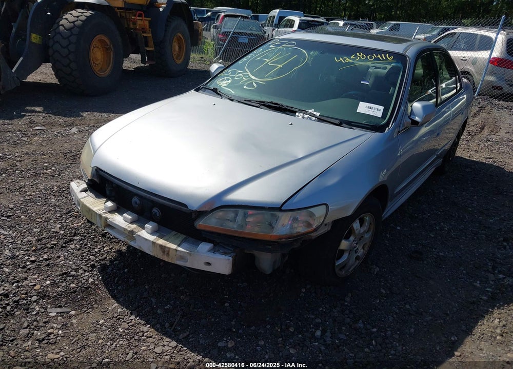 2002 HONDA ACCORD 2.3 EX/2.3 SE VIN: JHMCG66832C010174