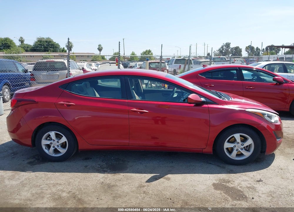 2015 HYUNDAI ELANTRA SE VIN: 5NPDH4AE9FH642062