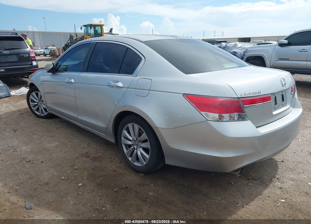 2011 HONDA ACCORD VIN: 1HGCP3F89BA010466