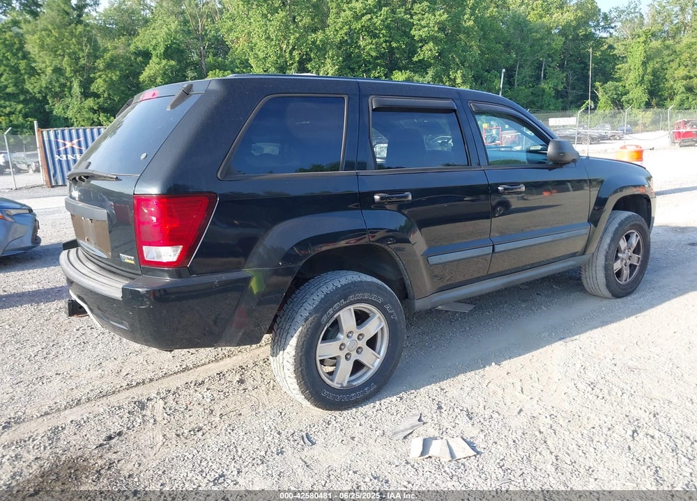 2007 JEEP GRAND CHEROKEE LAREDO VIN: 1J8HR48P27C590060