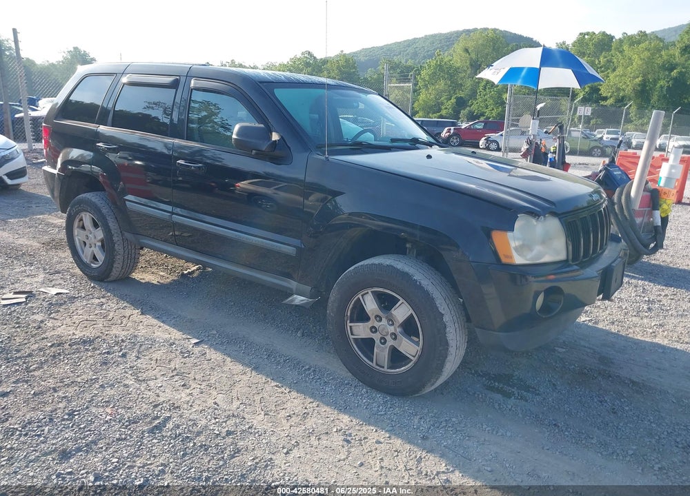 2007 JEEP GRAND CHEROKEE LAREDO VIN: 1J8HR48P27C590060