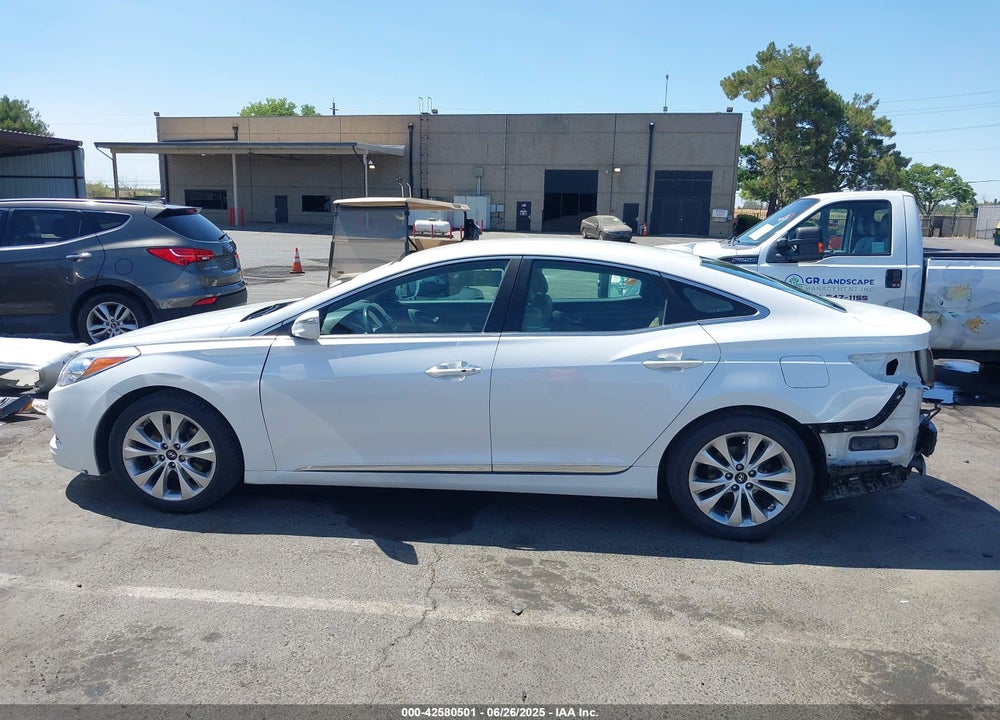 2013 HYUNDAI AZERA VIN: KMHFG4JG5DA267347