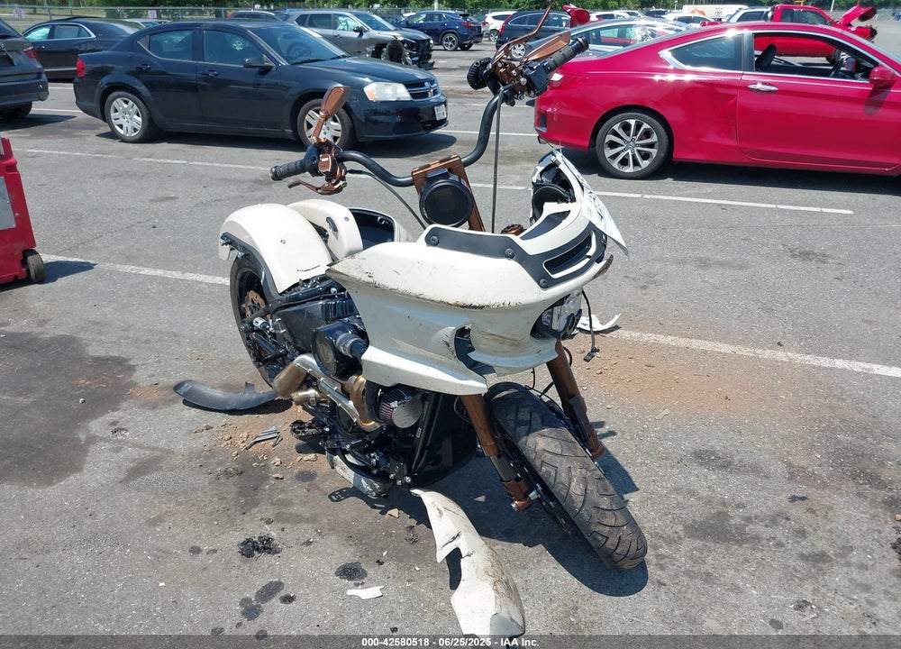 2023 HARLEY-DAVIDSON FXLRST VIN: 1HD1YXZ1XPB045008