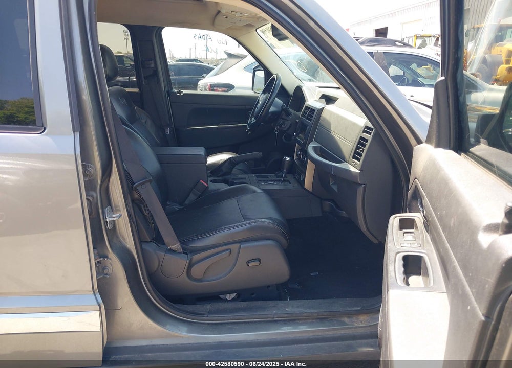 2012 JEEP LIBERTY VIN: 1C4PJMAK0CW163476