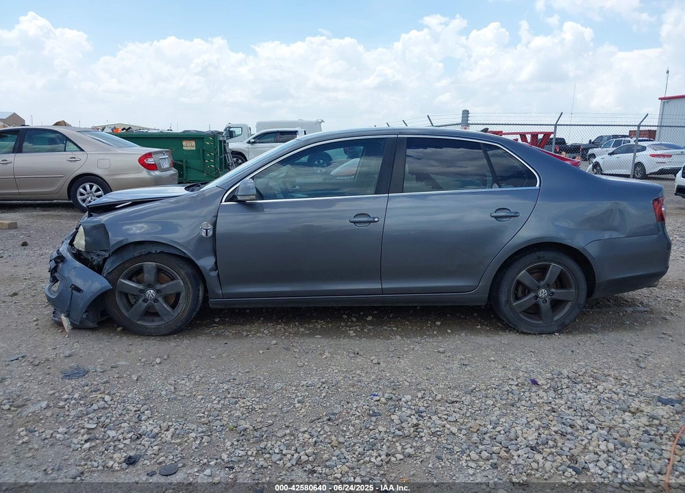 2008 VOLKSWAGEN JETTA SE/SEL VIN: 3VWRZ81K88M029506
