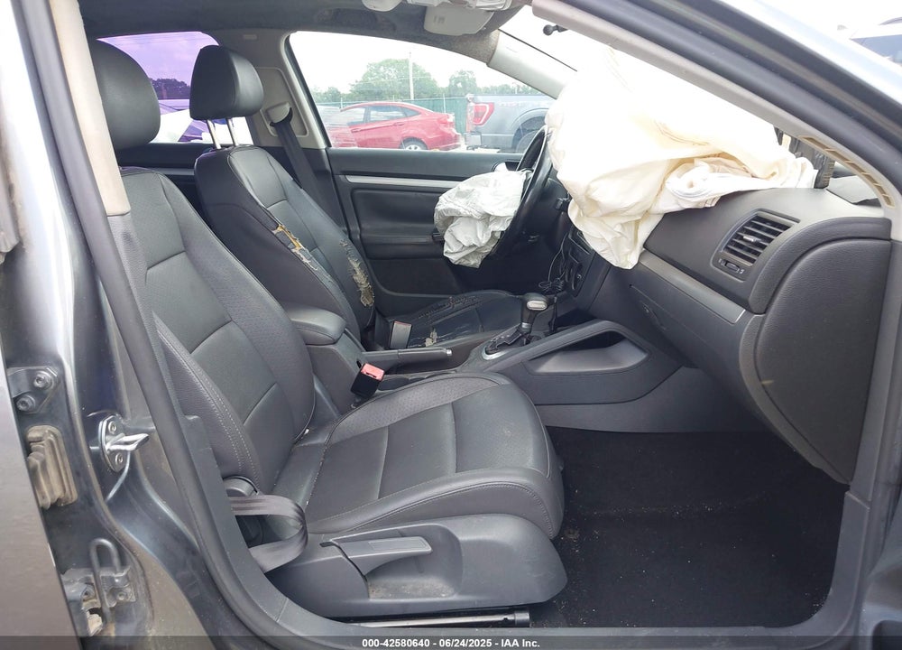 2008 VOLKSWAGEN JETTA SE/SEL VIN: 3VWRZ81K88M029506