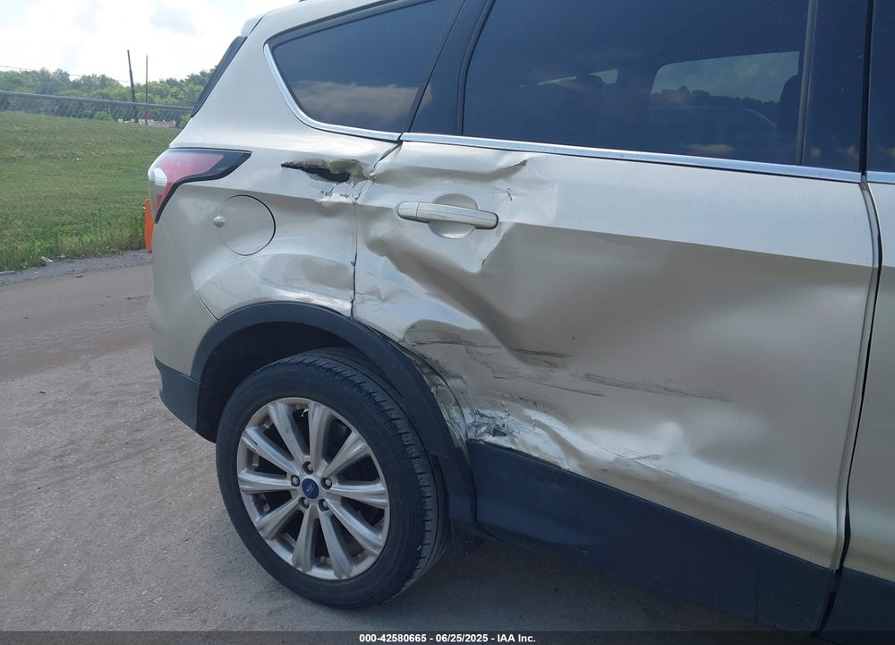 2017 FORD ESCAPE VIN: 1FMCU0JD1HUC44954