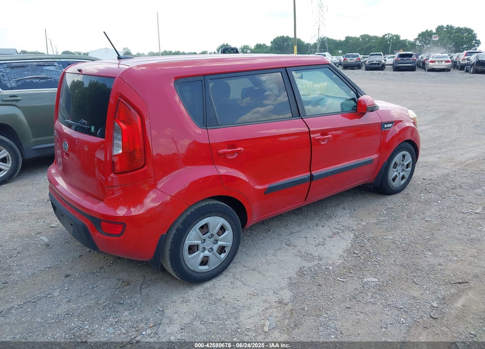 2013 KIA SOUL VIN: KNDJT2A52D7570807