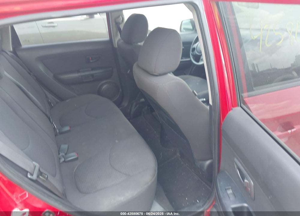 2013 KIA SOUL VIN: KNDJT2A52D7570807