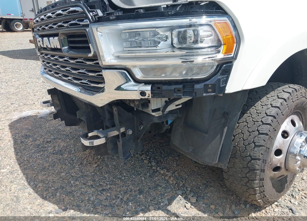 2021 RAM 3500 LIMITED  4X4 6'4 BOX VIN: 3C63RRPL2MG577371
