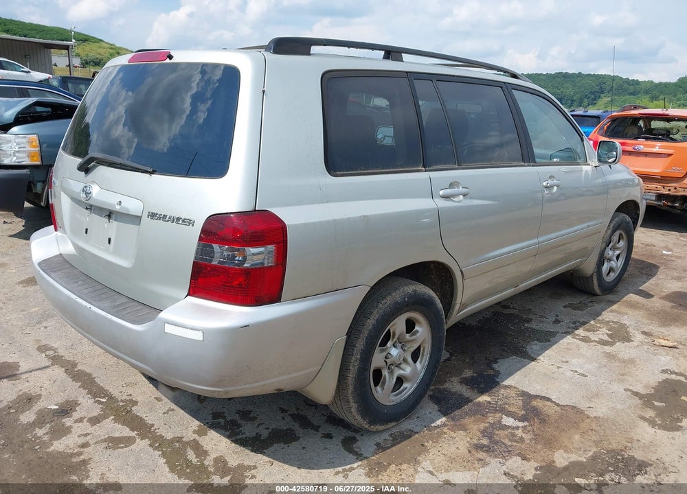 2004 TOYOTA HIGHLANDER VIN: JTEHD21A740026882