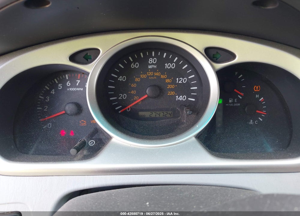 2004 TOYOTA HIGHLANDER VIN: JTEHD21A740026882