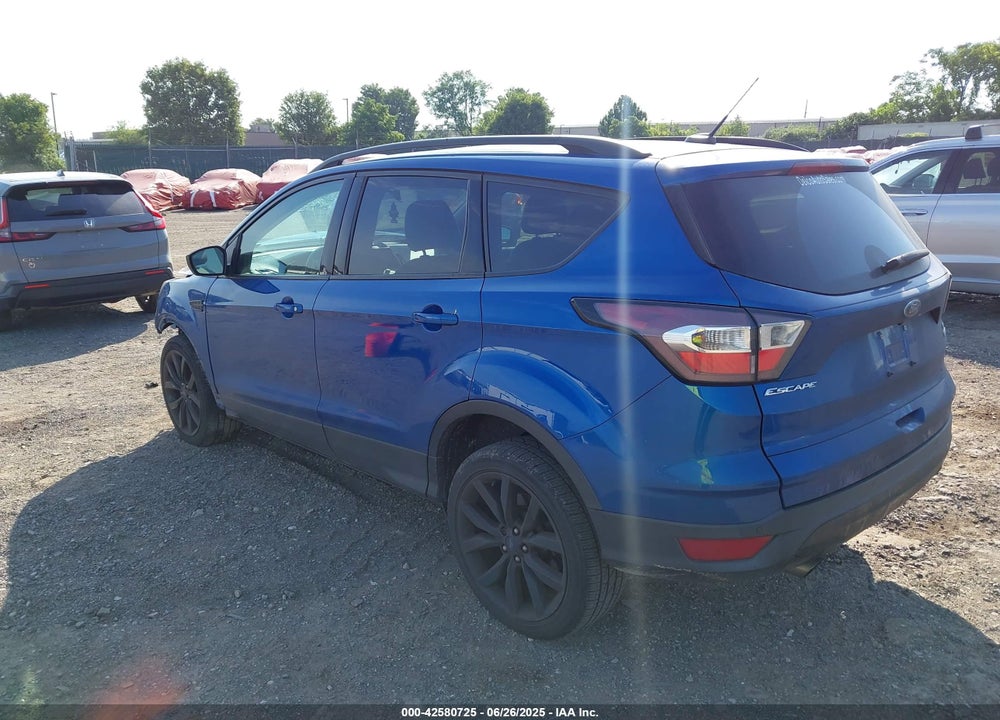 2017 FORD ESCAPE VIN: 1FMCU9GD8HUE44807