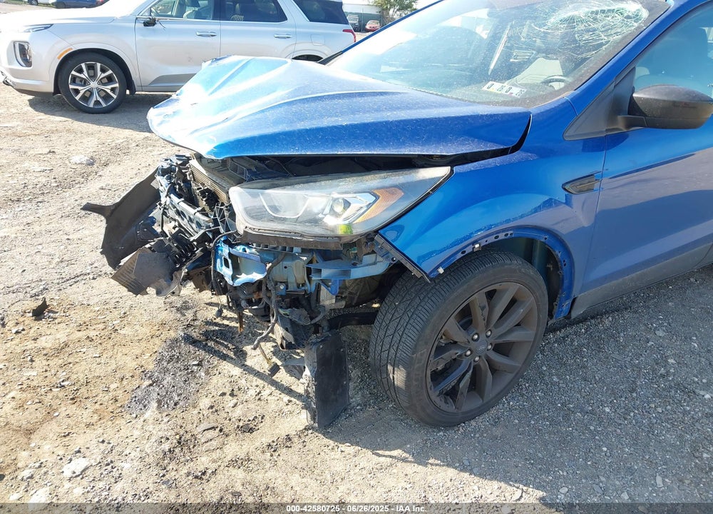 2017 FORD ESCAPE VIN: 1FMCU9GD8HUE44807