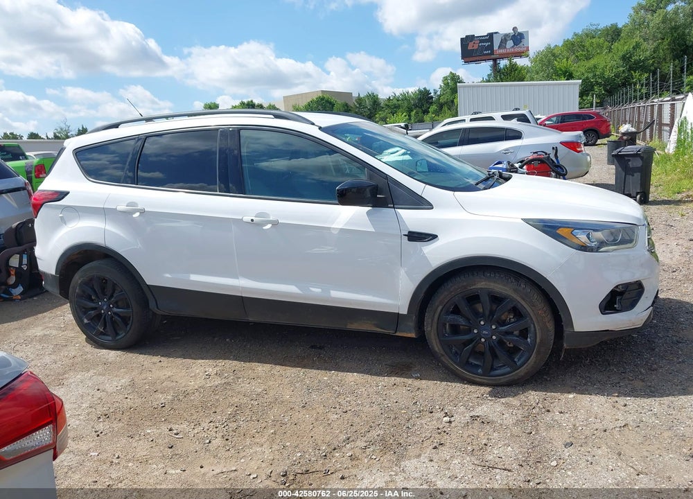 2019 FORD ESCAPE VIN: 1FMCU0GD0KUB01380