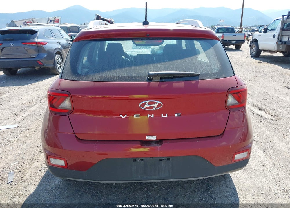 2025 HYUNDAI VENUE SEL VIN: KMHRC8A38SU358931