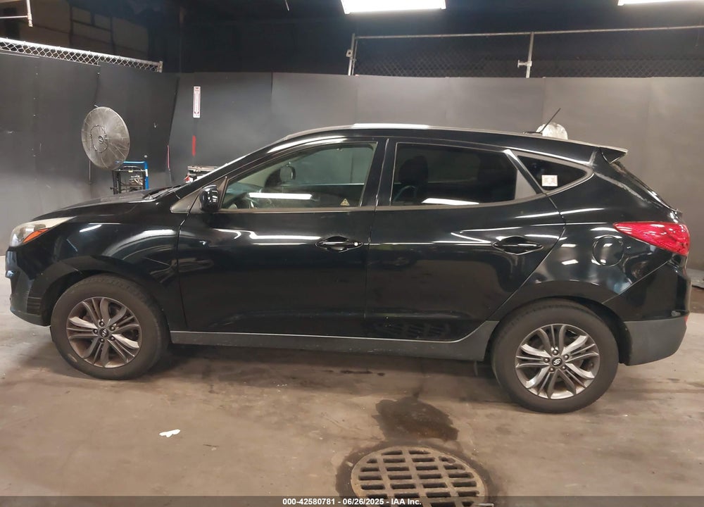 2015 HYUNDAI TUCSON VIN: KM8JTCAF5FU070381