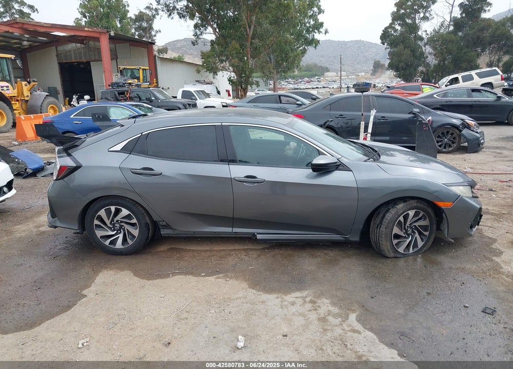 2017 HONDA CIVIC VIN: SHHFK7H24HU404546