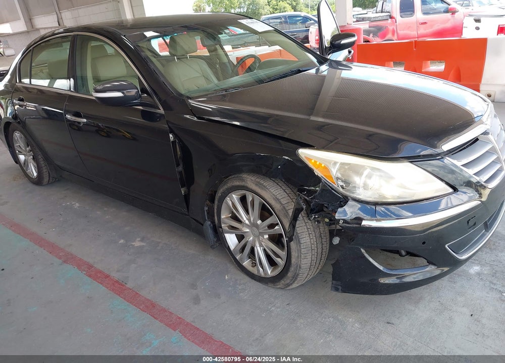 2013 HYUNDAI GENESIS VIN: KMHGC4DD4DU239992