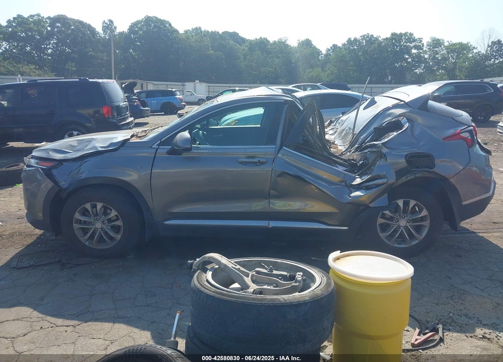 2019 HYUNDAI SANTA FE VIN: 5NMS33AD6KH131018