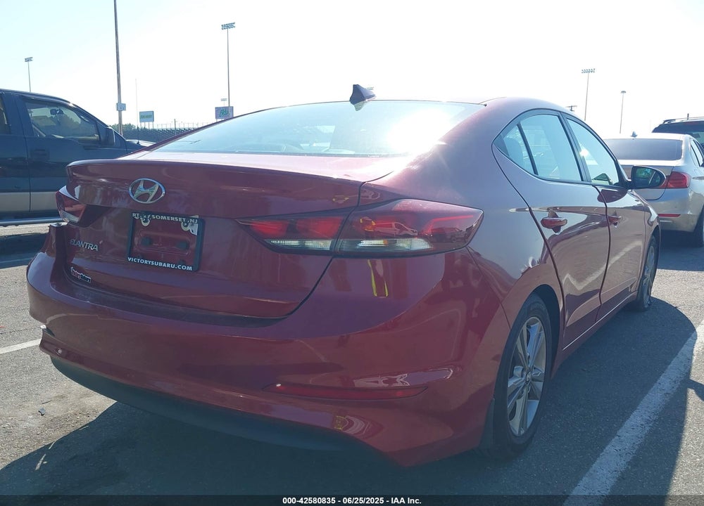 2017 HYUNDAI ELANTRA VIN: KMHD84LF9HU361809