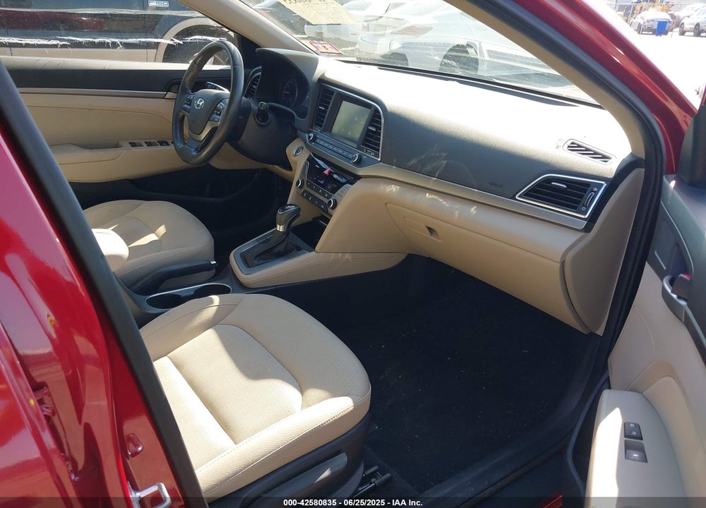 2017 HYUNDAI ELANTRA VIN: KMHD84LF9HU361809