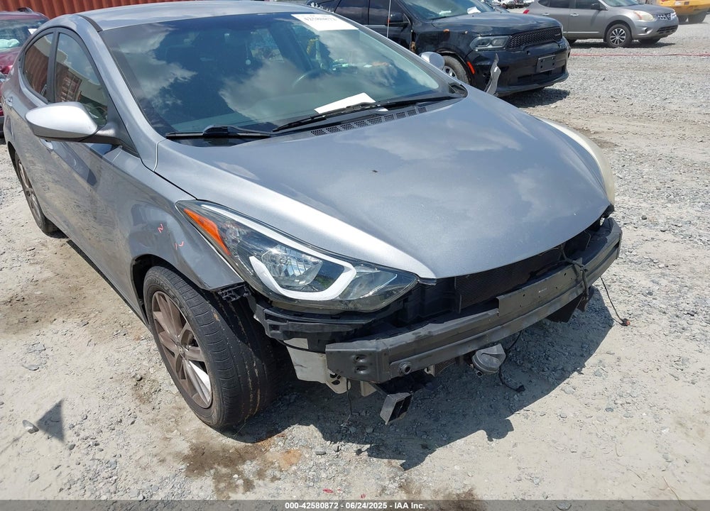 2015 HYUNDAI ELANTRA VIN: KMHDH4AE0FU383463