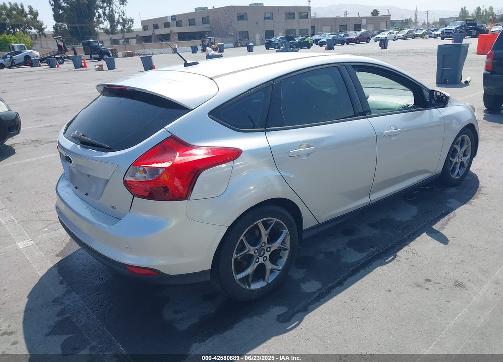 2013 FORD FOCUS SE VIN: 1FADP3K21DL196196