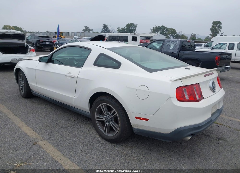 2011 FORD MUSTANG V6 PREMIUM VIN: 1ZVBP8AM6B5123048