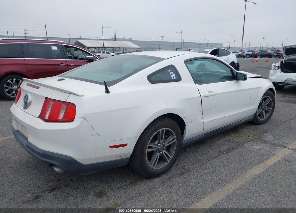 2011 FORD MUSTANG V6 PREMIUM VIN: 1ZVBP8AM6B5123048