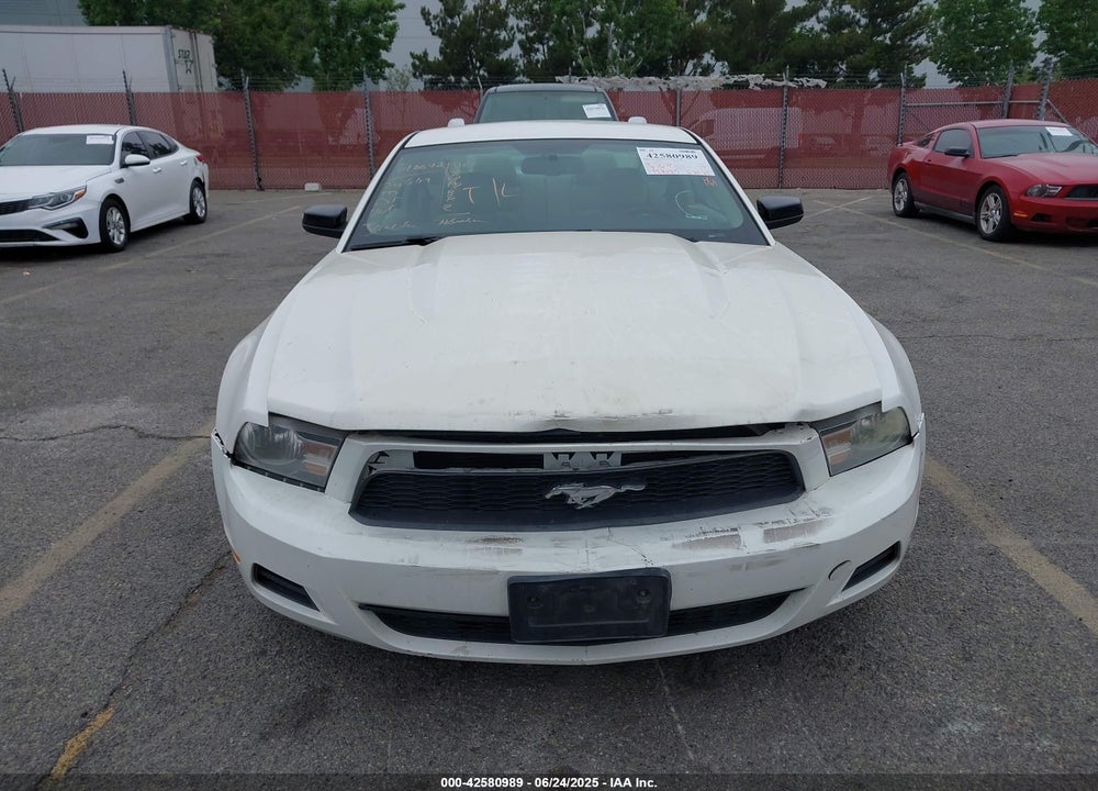 2011 FORD MUSTANG V6 PREMIUM VIN: 1ZVBP8AM6B5123048
