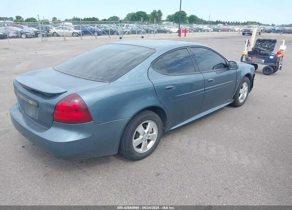 2006 PONTIAC GRAND PRIX VIN: 2G2WP552761308118
