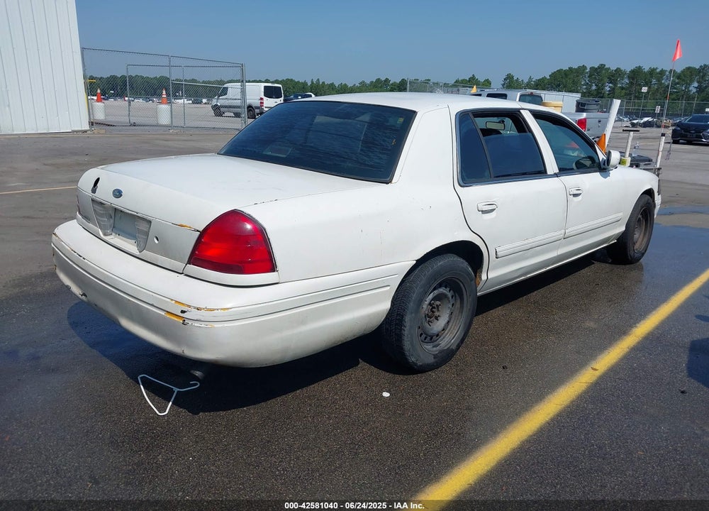 2011 FORD CROWN VICTORIA VIN: 2FABP7AV5BX156990