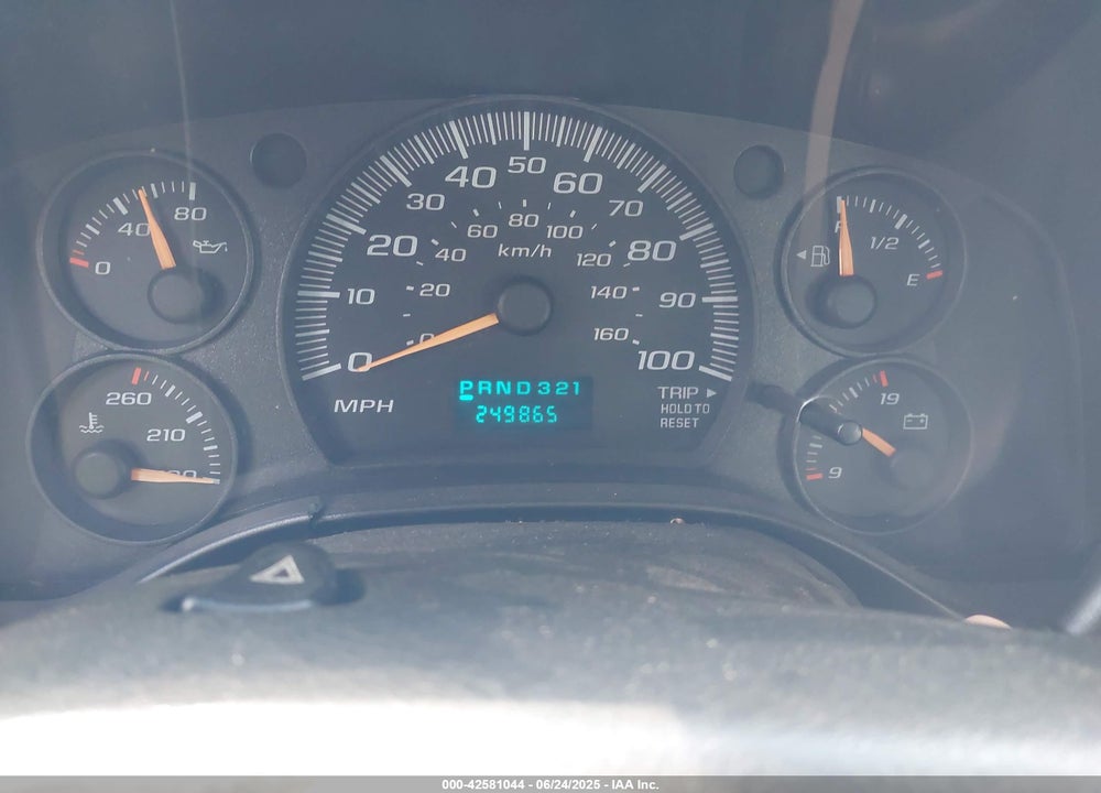 2006 CHEVROLET EXPRESS WORK VAN VIN: 1GCFG15X561230038