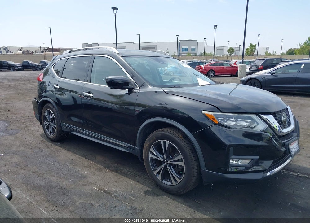 2018 NISSAN ROGUE SL VIN: JN8AT2MT1JW453333