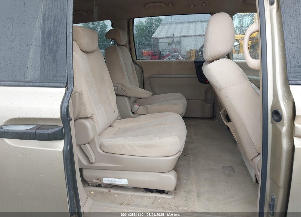 2007 HYUNDAI ENTOURAGE VIN: KNDMC233776017914