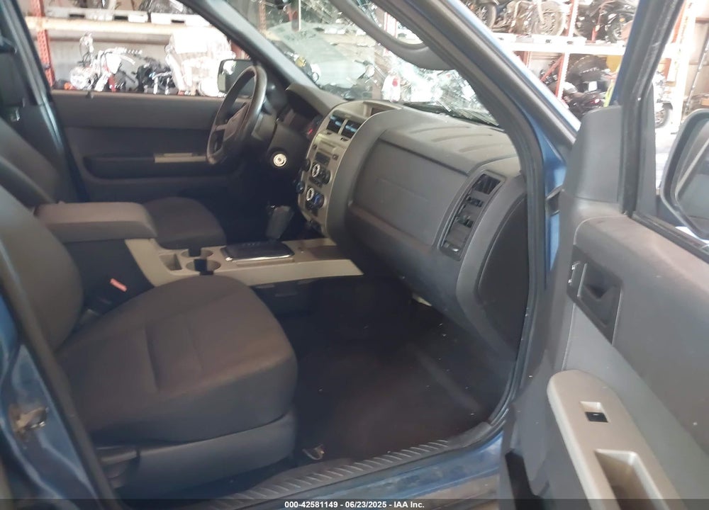 2010 FORD ESCAPE VIN: 1FMCU0D74AKD32159