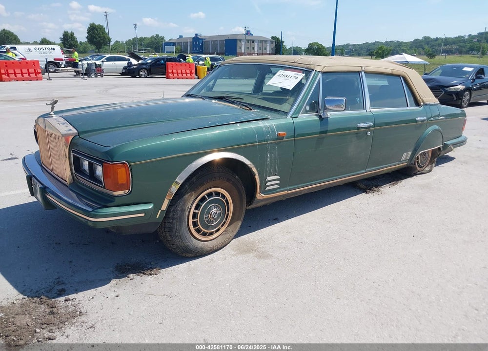 1982 ROLLS-ROYCE SILVER SPUR VIN: SCAZN42A8CCX4852