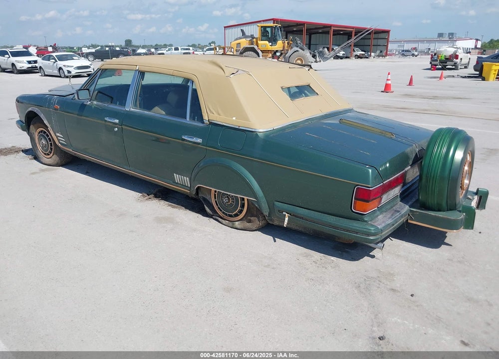 1982 ROLLS-ROYCE SILVER SPUR VIN: SCAZN42A8CCX4852