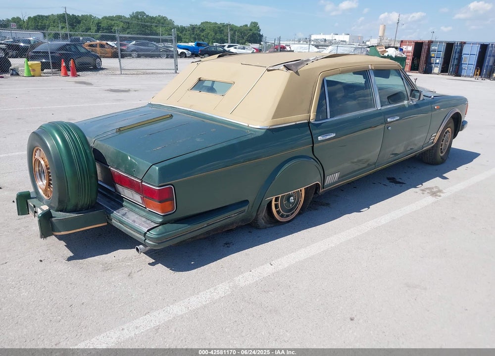 1982 ROLLS-ROYCE SILVER SPUR VIN: SCAZN42A8CCX4852