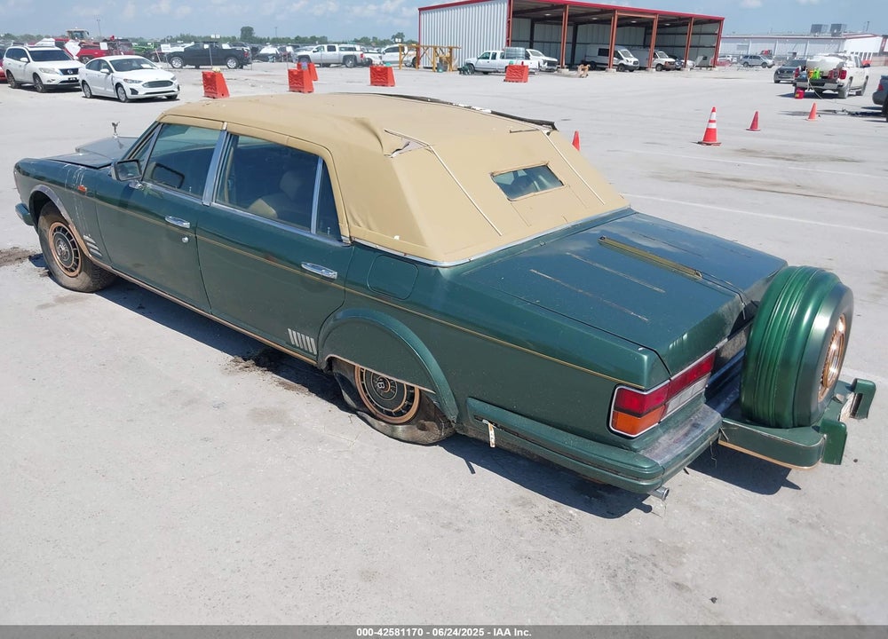 1982 ROLLS-ROYCE SILVER SPUR VIN: SCAZN42A8CCX4852